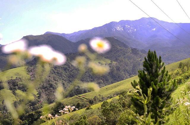 Chales Existe Um Lugar Maringá Εξωτερικό φωτογραφία